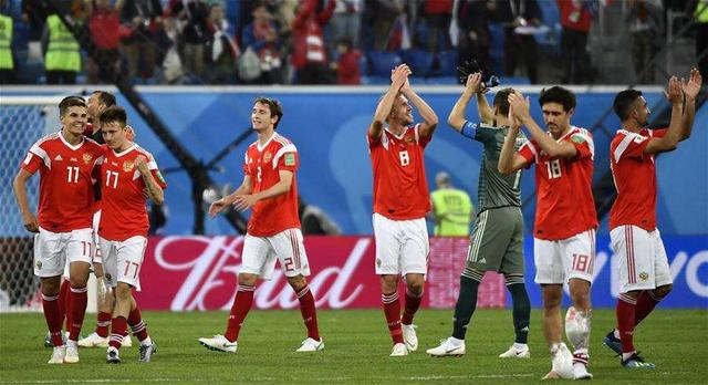  斯图加特青春防线，零封科隆收获连胜